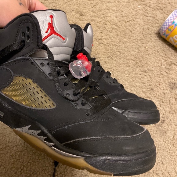 Metallic silver 5 Jordan’s - Picture 1 of 4